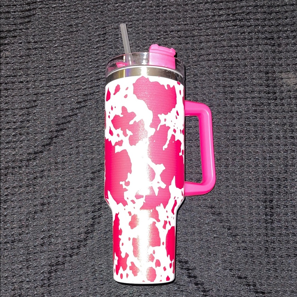 Source Unknown Pink and White Tumbler with Handle